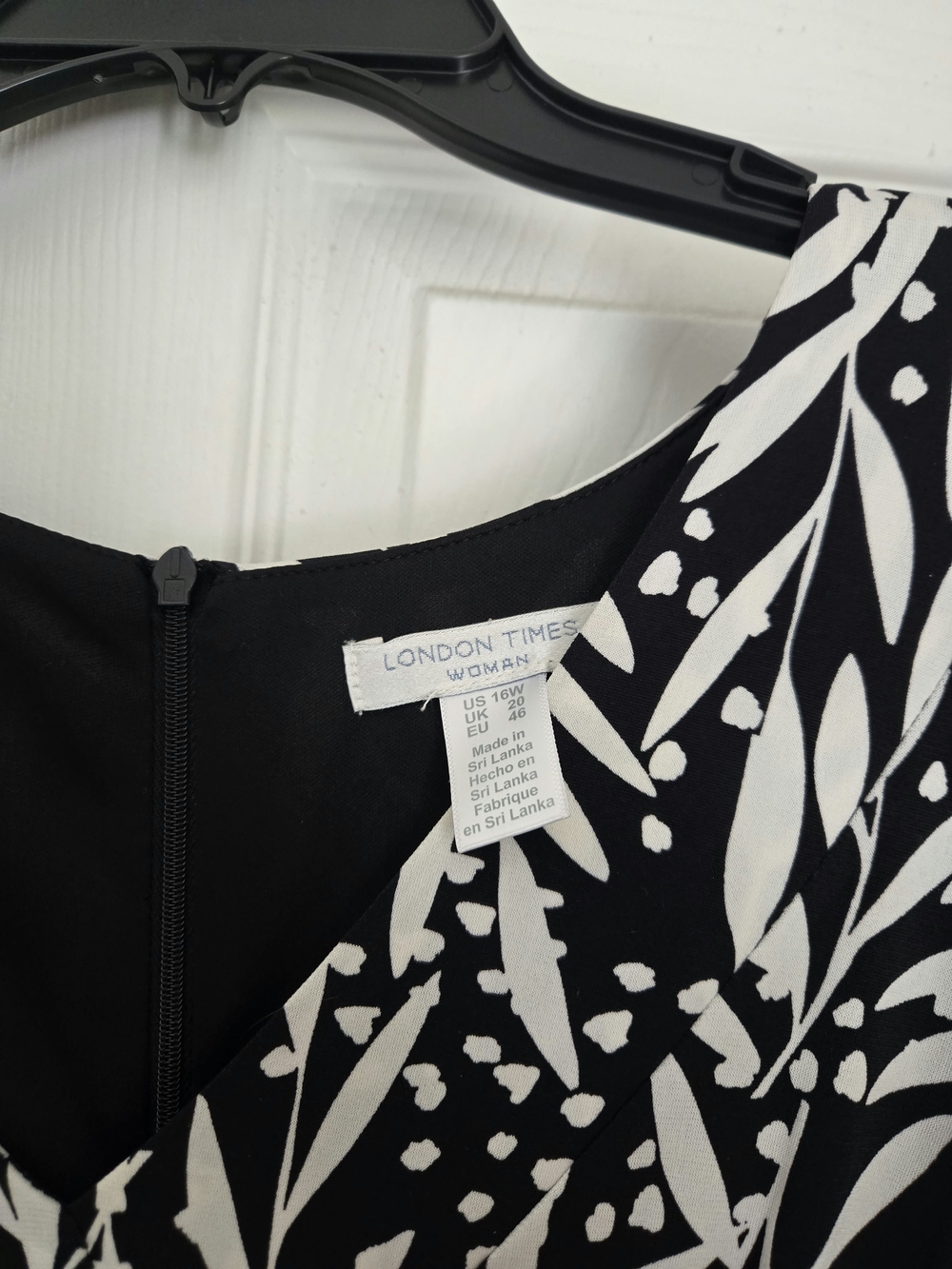 London Times Black & White Printed Dress